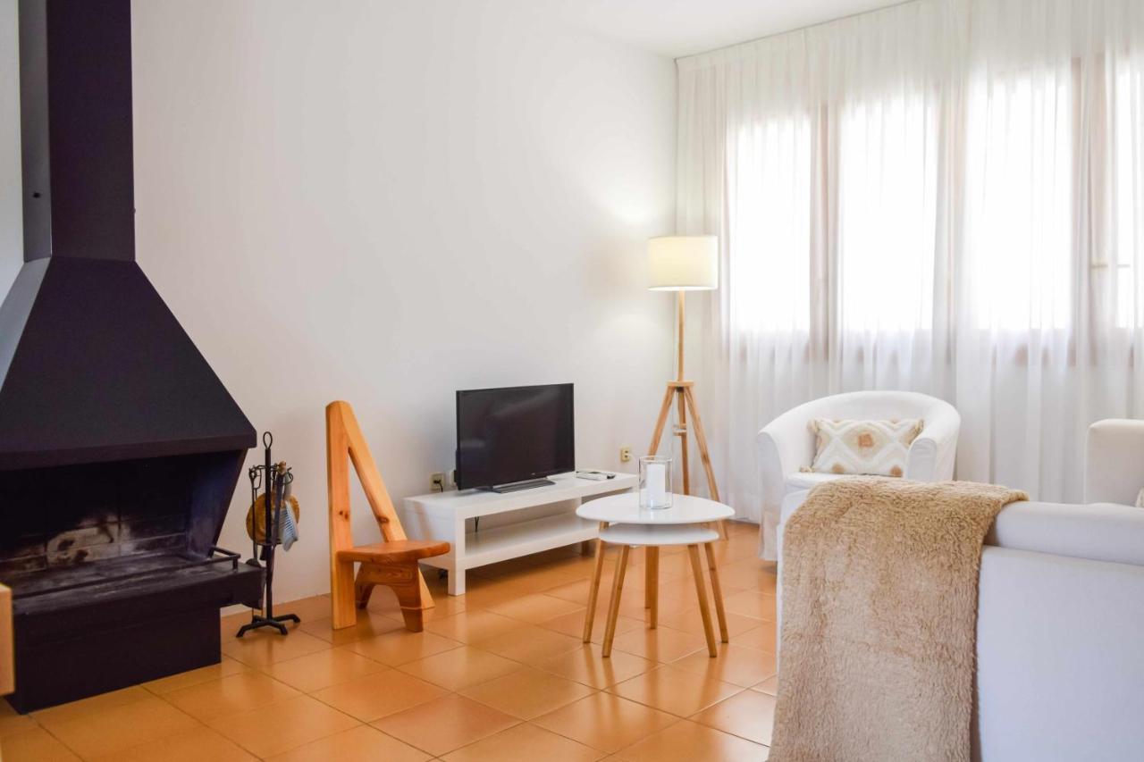 Can Falga Casa Con Jardin En El Corazon De Besalu Ngoại thất bức ảnh